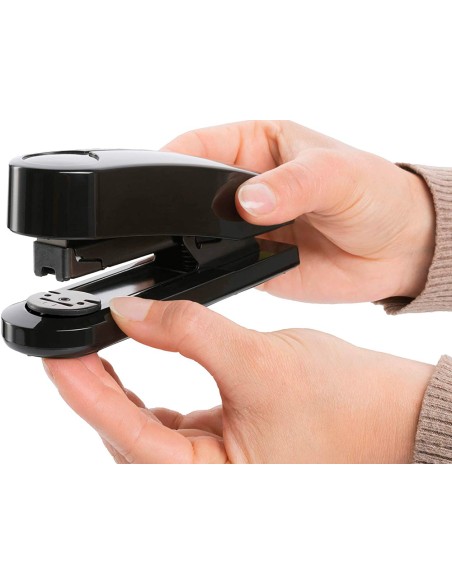 Grapadora novus b4fc plastico abs reciclado grapado plano capacidad 50 hojas usa grapas 24/6-8 y 26/6-8 color negro