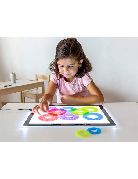 Juego miniland set de 16 aros translucidos y 12 tarjetas de actividades de diferentes tematicas 235x195x80 mm