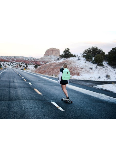 Cartera antartik mochila con asa y bolsillos con cremallera color verde menta 310x160x410 mm
