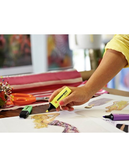 Rotulador stabilo boss fluorescente 70 amarillo estuche de 4 unidades